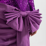 Asimetrik Fiyonk Detaylı Zarif Pullu Elbise