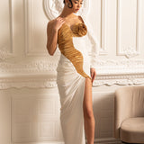 Büzgülü Altın Detaylı Asimetrik Abiye Elbise – Beyaz