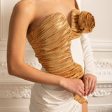 Büzgülü Altın Detaylı Asimetrik Abiye Elbise – Beyaz