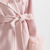 Kürk Manşetli ve 3D Çiçek İşlemeli Kaban