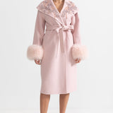 Kürk Manşetli ve 3D Çiçek İşlemeli Kaban