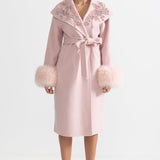 Kürk Manşetli ve 3D Çiçek İşlemeli Kaban