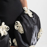 3D Gümüş Çiçek Süslemeli Zarif Mini Elbise