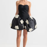 3D Gümüş Çiçek Süslemeli Zarif Mini Elbise