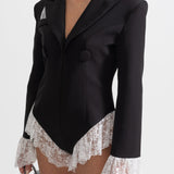 Beyaz Dantel Süslemeli Zarif Blazer Bodysuit