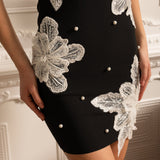 Zıt Renkli Dantel Çiçek Süslemeli Straplez Mini Elbise – Siyah