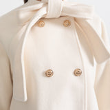 Kürk Manşetli ve Kurdele Detaylı Kaban