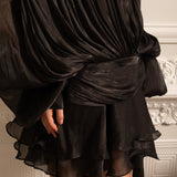 Drapeli Uzun Kollu, Mini Etekli ve Büzgülü Bel Detaylı Elbise – Siyah