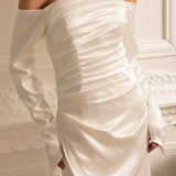 Dantelli Tasarımlı ve Drapeli Etekli Omuzları Açık Saten Elbise - Beyaz