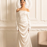 Dantelli Tasarımlı ve Drapeli Etekli Omuzları Açık Saten Elbise - Beyaz