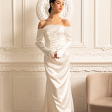 Dantelli Tasarımlı ve Drapeli Etekli Omuzları Açık Saten Elbise - Beyaz