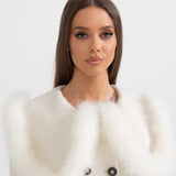 Beyaz Çift Düğmeli Kısa Ceket