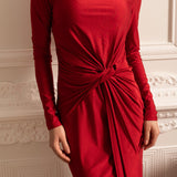 Uzun Kollu, Yandan Dökümlü ve Bükümlü Bel Detaylı Saten Elbise - Kırmızı