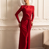 Uzun Kollu, Yandan Dökümlü ve Bükümlü Bel Detaylı Saten Elbise - Kırmızı