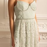 Dantel Çiçek Desenli ve Işıltılı Detaylara Sahip Mini Elbise