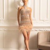 Boncuk ve Kristal Süslemeli Zarif Boyundan Bağlamalı Elbise – Bej