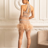 Boncuk ve Kristal Süslemeli Zarif Boyundan Bağlamalı Elbise – Bej