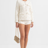 Altın Düğmeli Dokulu Ceket ve Eşleşen Şort