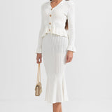 Beyaz Fırfırlı Ceket & Volanlı Etek Triko Takım