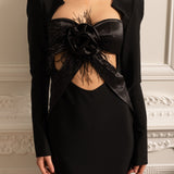 Omuzları Yapılandırılmış ve Önü Kesimli Uzun Kollu Zarif Elbise