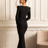 Omuzları Yapılandırılmış ve Önü Kesimli Uzun Kollu Zarif Elbise