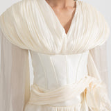 Korse Stili Gövdeli, Fırfır Etekli ve Kabarık Kollu Elbise