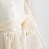 Korse Stili Gövdeli, Fırfır Etekli ve Kabarık Kollu Elbise