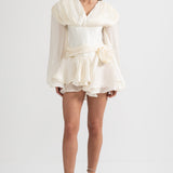 Korse Stili Gövdeli, Fırfır Etekli ve Kabarık Kollu Elbise