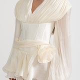 Korse Stili Gövdeli, Fırfır Etekli ve Kabarık Kollu Elbise