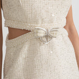 Bel Kesimli ve Fiyonklu Payetli Kolsuz Mini Elbise