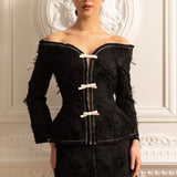 Beyaz Fiyonklu Dokulu Omuz Açık Kordon Set