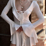 Derin V Yaka Fırfırlı Uzun Flare Kol Mini Elbise