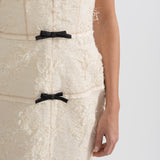 Tüy Benzeri Desenli Kumaşlı Mini Elbise