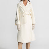 Kürk Yaka Detaylı Taş İşlemeli Yün Kaban – İvory (Kırık Beyaz)