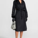 Süslemeli Tilki Kürkü Yakalı Yün Kaban – Siyah