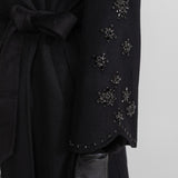 Süslemeli Tilki Kürkü Yakalı Yün Kaban – Siyah